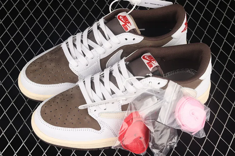 All Categories Air Jordan Jordan Series Basketball Shoes Air Jordan 1 Low Travis Scott x Air Jordan 1 Low OG AJ1 Joe 1 Overhook White Brown Suede Low-top Basketball Shoes DM2508-586